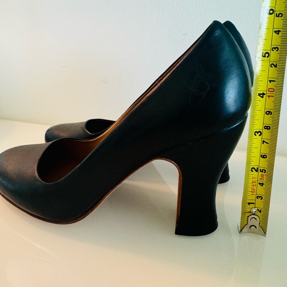 John Fluevog Miracles Medugorje black pumps EUC - Picture 9 of 10